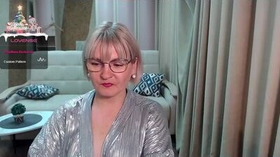 blondebrilliant public webcam profile photo 5