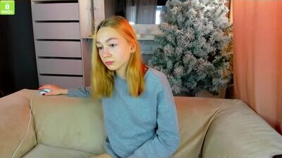 blondylilu public webcam profile photo 8