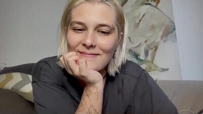 bloom_ella public webcam profile photo 3