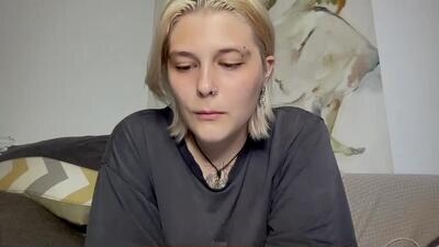 bloom_ella public webcam profile photo 4