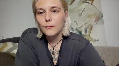 bloom_ella public webcam profile photo 6