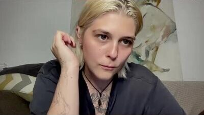 bloom_ella public webcam profile photo 7