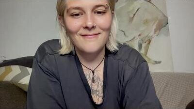 bloom_ella public webcam profile photo 8