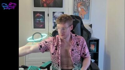 blueeyedtallguy public webcam profile photo 2