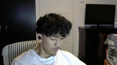 boredandhardasian public webcam profile photo 2