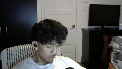 boredandhardasian public webcam profile photo 3