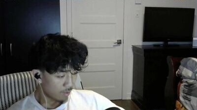 boredandhardasian public webcam profile photo 7