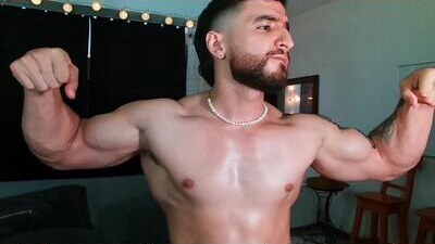 bradley_martinez public webcam profile photo 9