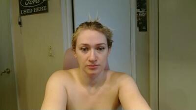 braindeadbetty public webcam profile photo 2