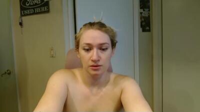 braindeadbetty public webcam profile photo 4