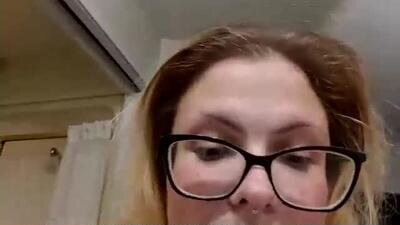 briebaby88 public webcam profile photo 4