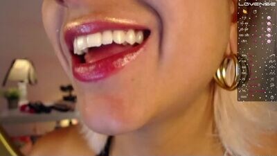 briela_ public webcam profile photo 4