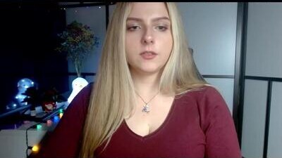 britneyglow public webcam profile photo 9