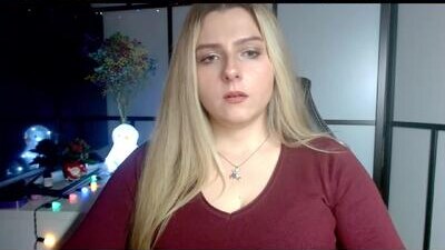 britneyglow public webcam profile photo 10