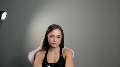 brittcubitt public webcam profile photo 3