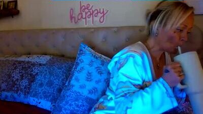 brittneychats81 public webcam profile photo 7