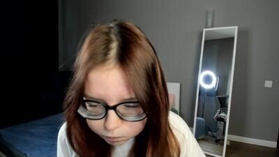 browneyess_ public webcam profile photo 3