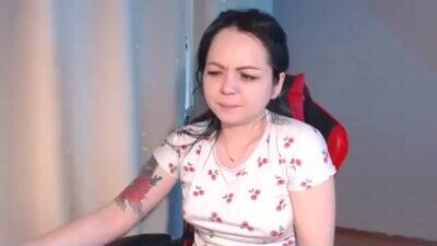 btf_girl4u public webcam profile photo 2