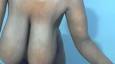 bustytessa37 public webcam profile photo 7