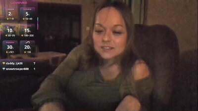caityb1 public webcam profile photo 2