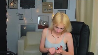 cakeadelina public webcam profile photo 9