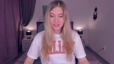 cameliamiles public webcam profile photo 5
