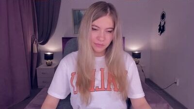 cameliamiles public webcam profile photo 7