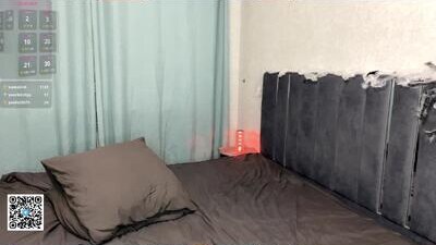camienevius public webcam profile photo 7