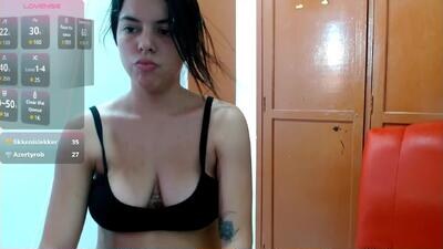 camila_19_ public webcam profile photo 3