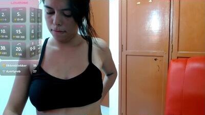 camila_19_ public webcam profile photo 5