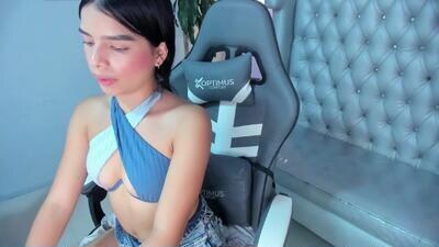 camila_l02 public webcam profile photo 2