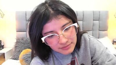 camila_vv public webcam profile photo 4