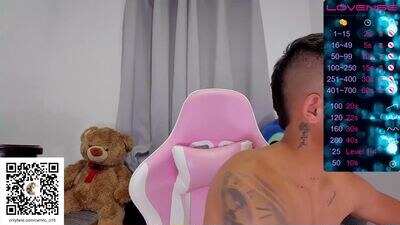 camilo_ospina_ public webcam profile photo 3