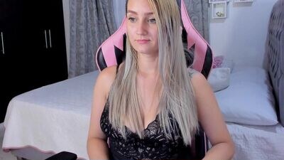 candace18x public webcam profile photo 2