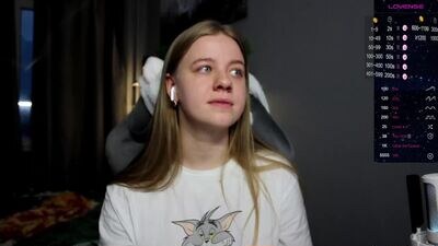 candy_meggie public webcam profile photo 3