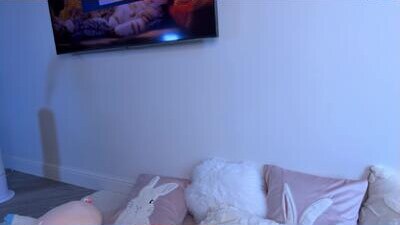 canikissyou__ public webcam profile photo 6