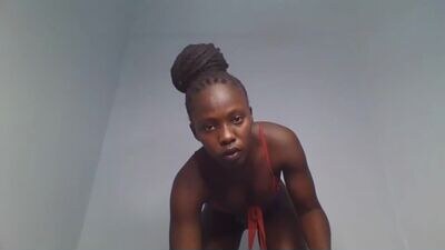 caramel_l public webcam profile photo 3