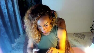 carameloceron public webcam profile photo 2