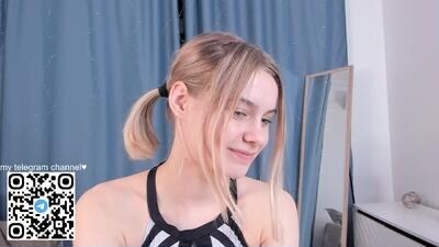 carmellasavina public webcam profile photo 3