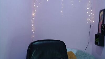 caro_milf_ public webcam profile photo 3