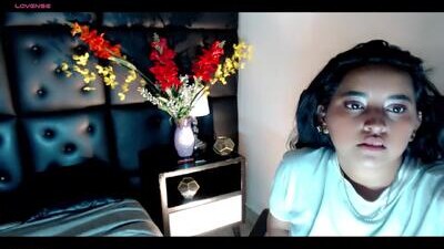 carolaine01 public webcam profile photo 10