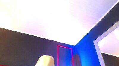 carolinaarias_ public webcam profile photo 2