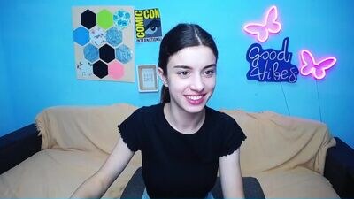 carolinabensy public webcam profile photo 3