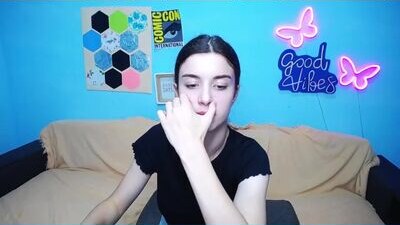 carolinabensy public webcam profile photo 5