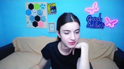 carolinabensy public webcam profile photo 8