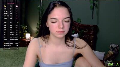 caroline_hey public webcam profile photo 10