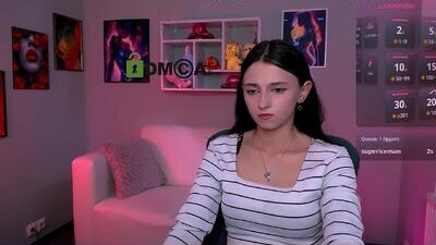 caroline_honeyy public webcam profile photo 8
