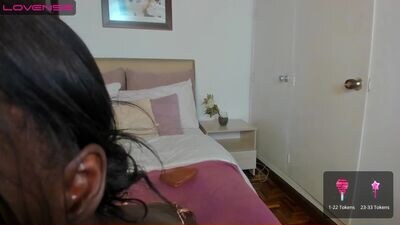 caroline_tovar_ public webcam profile photo 3