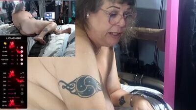 castrated_julie public webcam profile photo 2