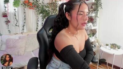 cata_desire public webcam profile photo 6